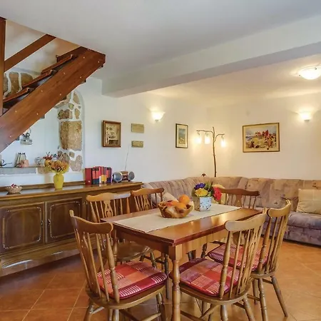 Two-bedroom Holiday In * Filozici