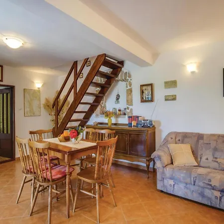 度假居 Two-bedroom Holiday In *