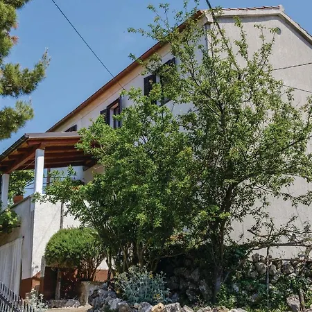 Two-bedroom Holiday In 度假居 *