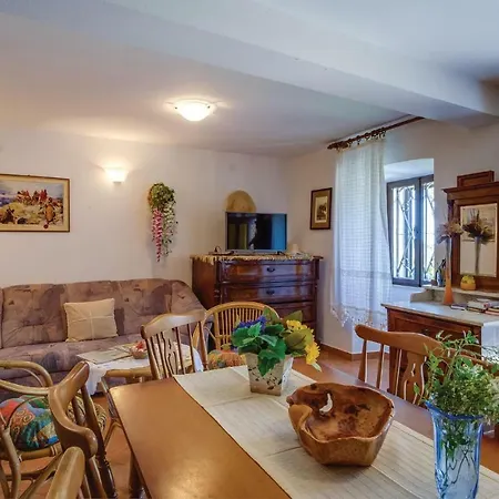 Two-bedroom Holiday In 度假居 Filozici